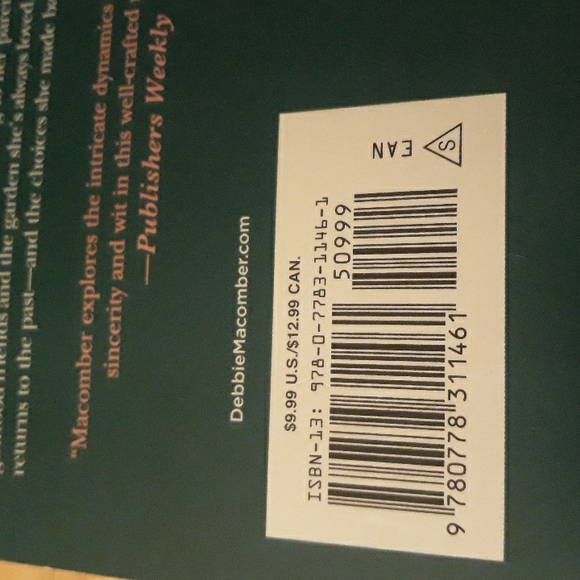 Susannah's Garden, A paperback book written by Debbie Macomber - Picture 3 of 5